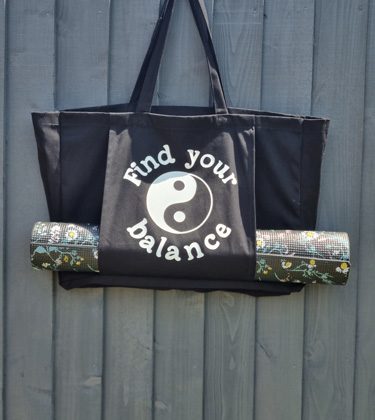 yoga bag with find your balance motif